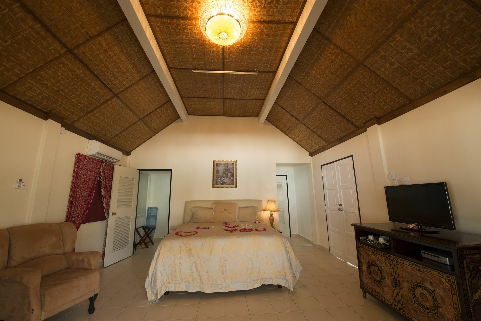 Sari Pacifica Resort & Spa Реданг Экстерьер фото
